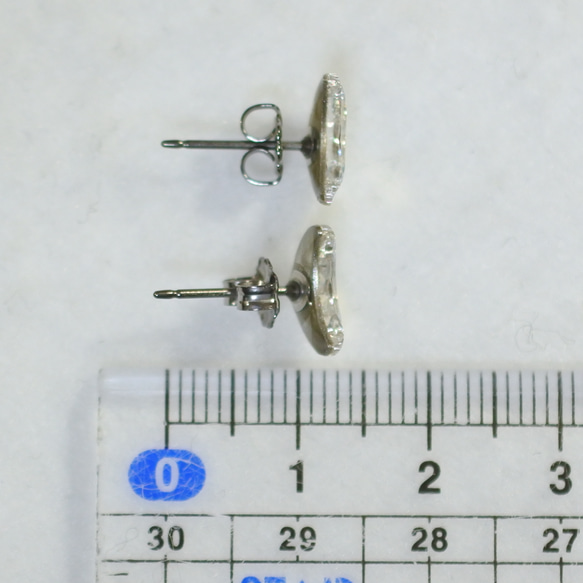 施華洛世奇月亮單隻耳環，大號（水晶月光鈦柱） 第5張的照片