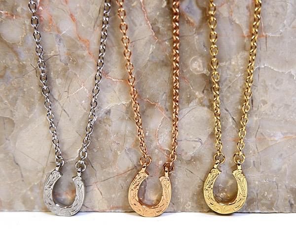 ホースシュー　ハワイアンジュエリー　ネックレス　レディース　ギフト　ジルコニア　重ね付け　ギフト　シンプル　華奢