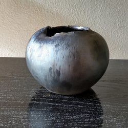 ゴ－ルドの花瓶  A 1枚目の画像