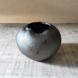 ゴ－ルドの花瓶  A 2枚目の画像