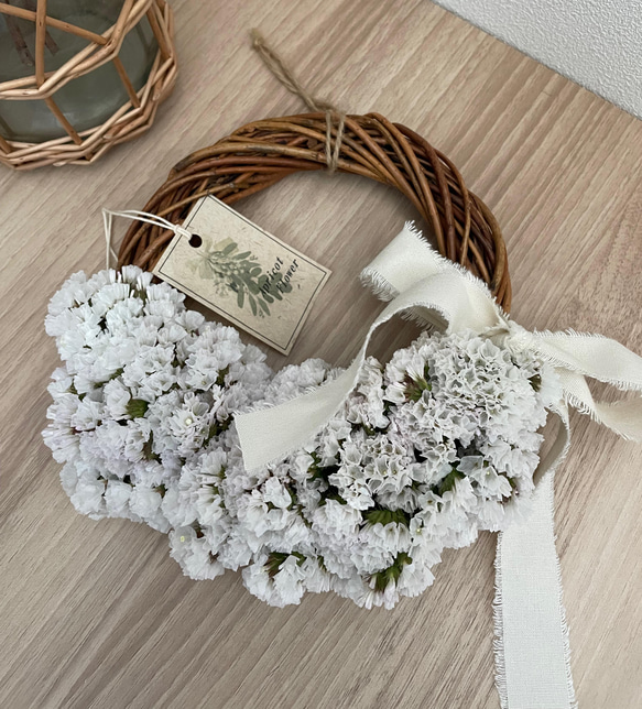 ♪送料込み♪白スターチスのハーフリース♪ ドライフラワー apricot