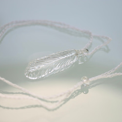 天使の羽根： Glass Feather（White Thread）波動玉® 0911 ネックレス