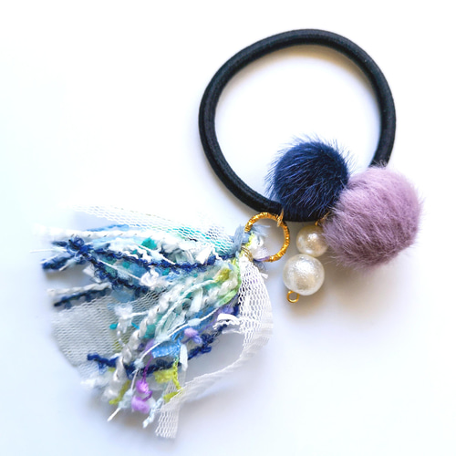 カラフルなタッセルのヘアゴム*【a56】 ヘアゴム chizu 通販 13386871