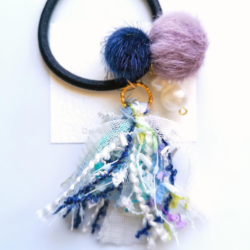 カラフルなタッセルのヘアゴム*【a56】 ヘアゴム chizu 通販 13386871