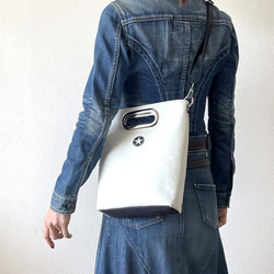 折り畳める☆斜めがけミニ2wayトート：オフホワイト×ブラック 18枚目の画像