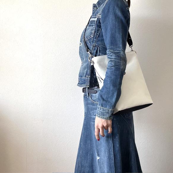 折り畳める☆斜めがけミニ2wayトート：オフホワイト×ブラック 17枚目の画像