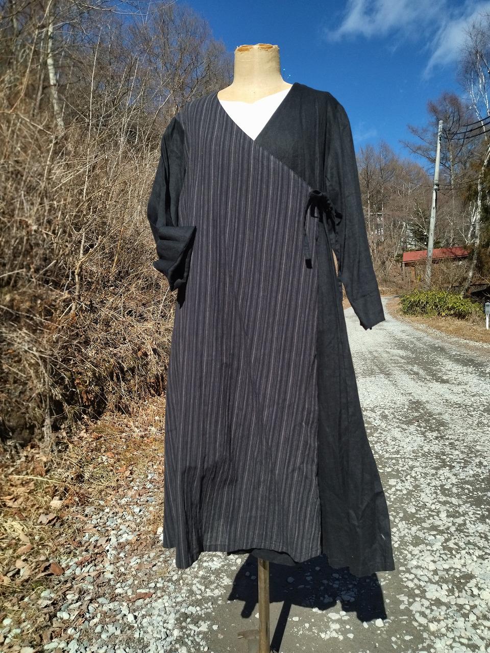 麻としじら織の生地で作ったコートワンピース