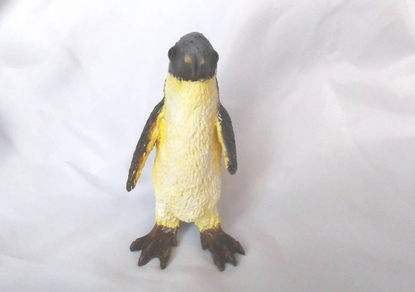 可愛いお守り『エンペラー(皇帝)ペンギンの親子』アート　天然石 8枚目の画像