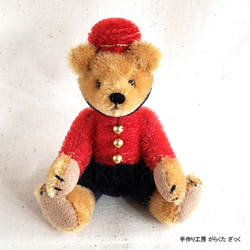 がらくたざっく★☆テディベア/14cm★☆旅行に行きたい！★赤のお洋服を着たポーター　BellBoy bear 6枚目の画像