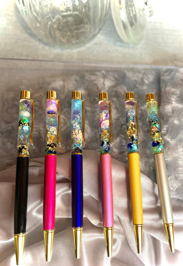 幸運を呼ぶ オルゴナイトボールペン 天然石 光る ホヌリングチャーム  ギフト 贈り物 ハーバリウムボールペン 2枚目の画像