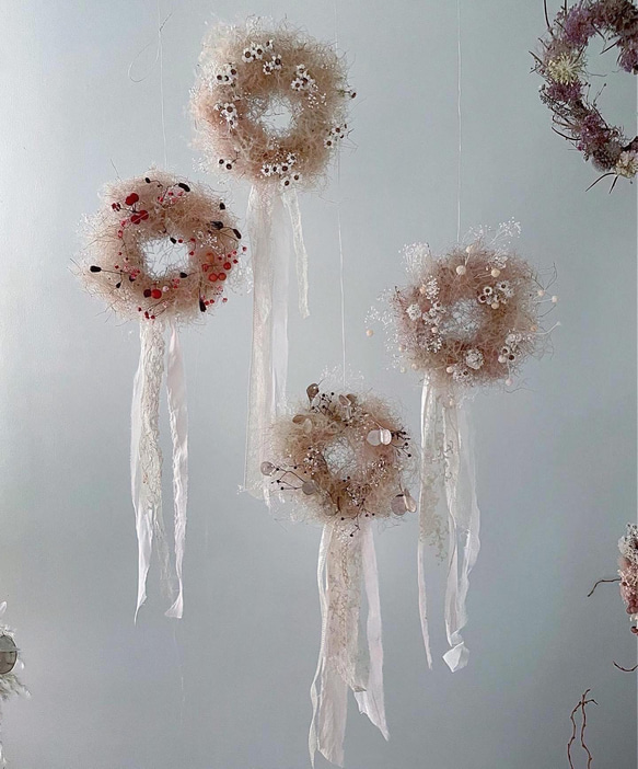 ルナリア舞うスモークツリー のフライングガーランド　ドライフラワー スモークツリー と ルナリア の フライングリース ドライ