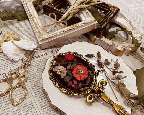 手刺繍 木製ハンドミラー b97b62abfeadc0c4e88715926936f9