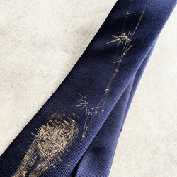 西陣織ネクタイ　手描き　『竹と虎』ネイビー 4枚目の画像
