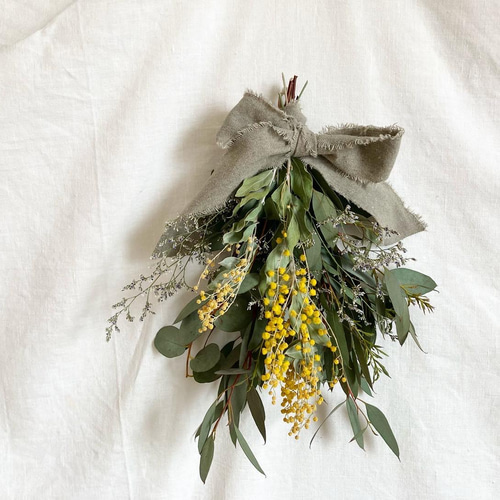sold】ミモザとユーカリのドライフラワースワッグブーケ スワッグ sea