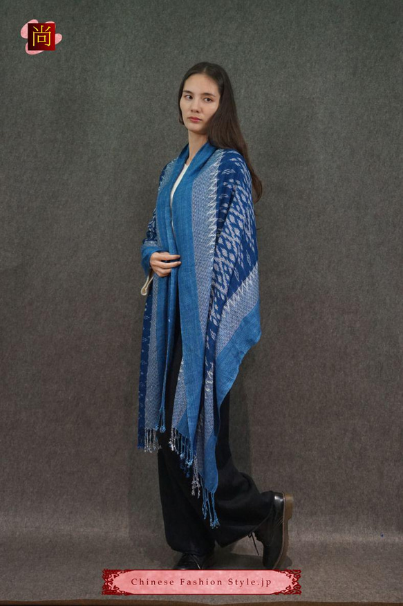 とても柔らかい素材でリバーシブル、タイの手作り絣織物（イカット）、女性用の綿スカーフ、フェアトレード商品　#101 4枚目の画像