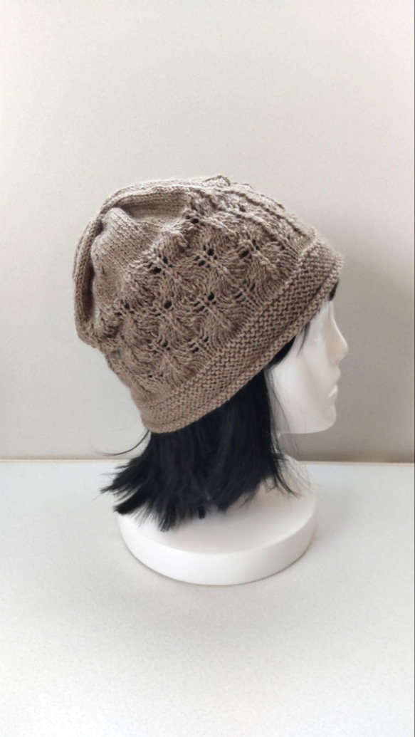 ウール100％　透かし模様　手編み帽子 3枚目の画像
