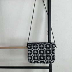 ミナペルホネン　Anemone ポシェットショルダーバッグ ハンドメイド ミナペルホネン anemone ダークネイビー どらぽけポシェット