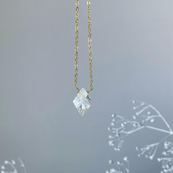 白水晶のダイヤコンケーブカットネックレス -Lucrezia- 9枚目の画像