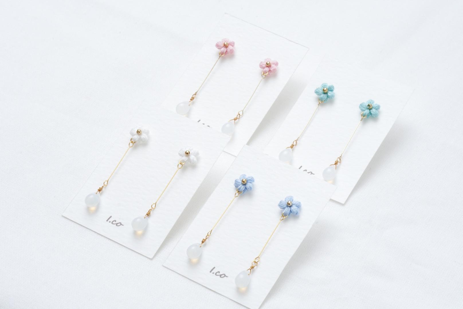 タマス tamas cloud 白い小花 ブーケ ピアス タマス tamas cloud 白い小花 ブーケ ピアス
