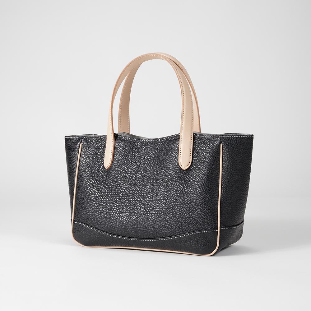 ottorossi レザーミニトート　　ブラック　　イタリアンレザーと国産白ヌメ使用