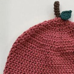 【新品未使用】ハンドメイド　どんぐり帽子 りんご帽子　年中使える綿100 3枚目の画像