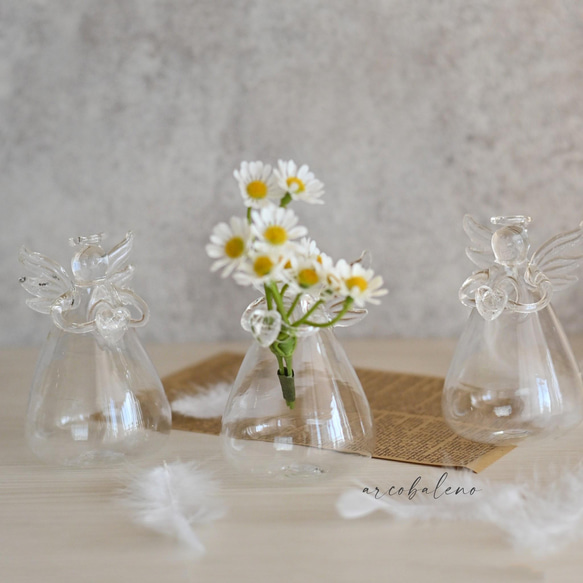 【花瓶セット】天使が抱えるカモミールの花束 6枚目の画像