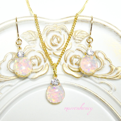 京都オパールのドロップネックレス ネックレス・ペンダント