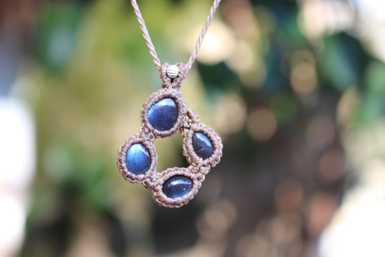 ラブラドライト　ミックス　マイクロマクラメ　循環　ペンダント