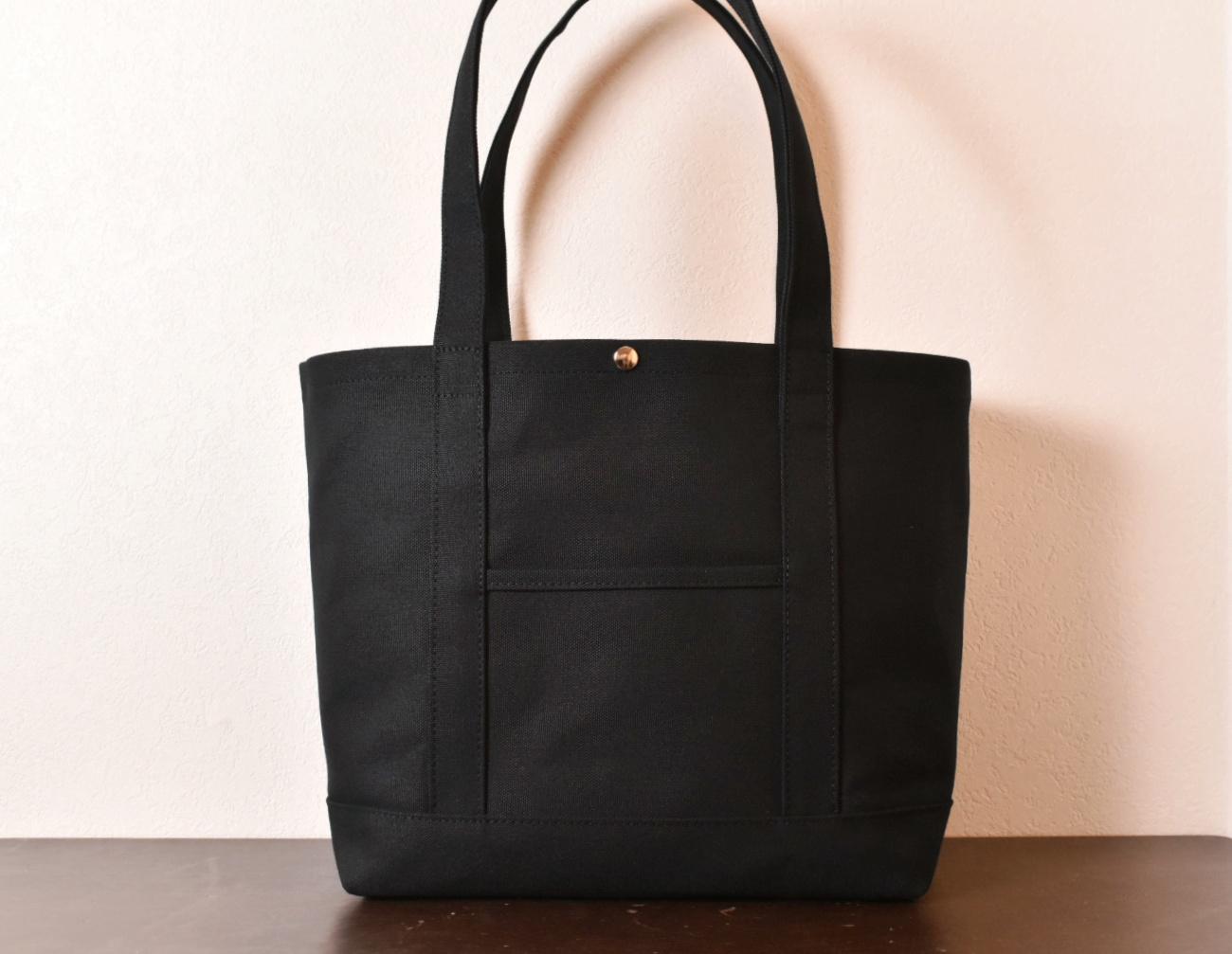 黒　A4トート