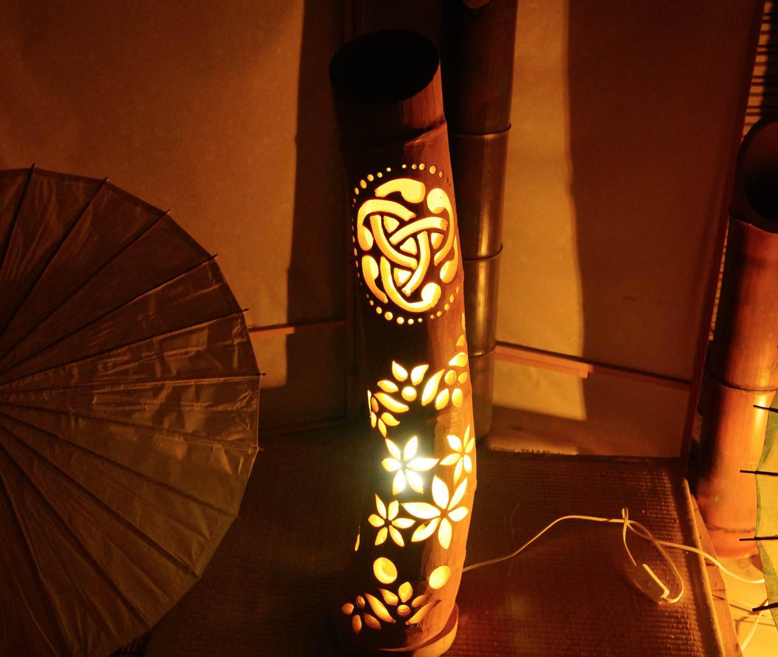 少曲がり竹　多彩の灯り　竹灯籠　竹灯り  彩変化のあかり 竹ランプ　〜〜光流〜〜