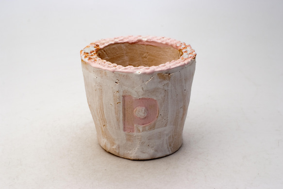 陶器製（2号ポット相当）多肉植物の欲しがる植木鉢 SSSc-2456ピンク 1枚目の画像