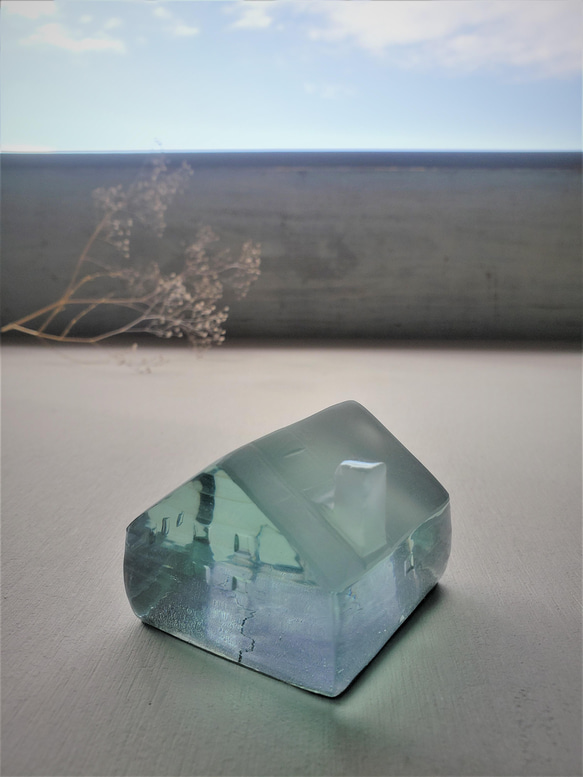 ガラスの家　置物　オブジェ　プラチナベース　パープル　 5枚目の画像