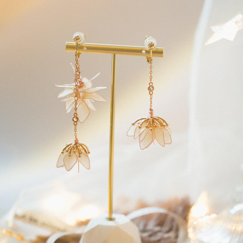 ホワイトラブフラワーボールドロップクリスタルフラワーレジン