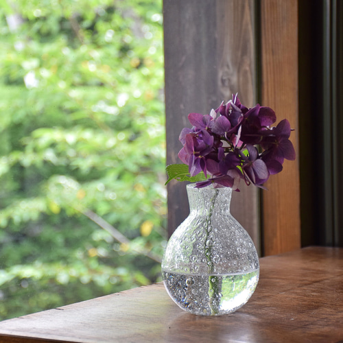 ガラス製　泡　花瓶