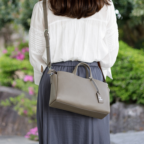 ottorossi ミニショルダーバッグ トープ イタリアンレザー使用【全2色 
