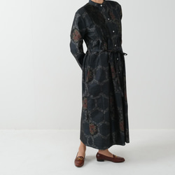 アンティーク大島紬のピンタックワンピース　コートワンピース　未使用の反物から　着物リメイク 1枚目の画像