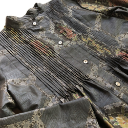 アンティーク大島紬のピンタックワンピース　コートワンピース　未使用の反物から　着物リメイク 4枚目の画像