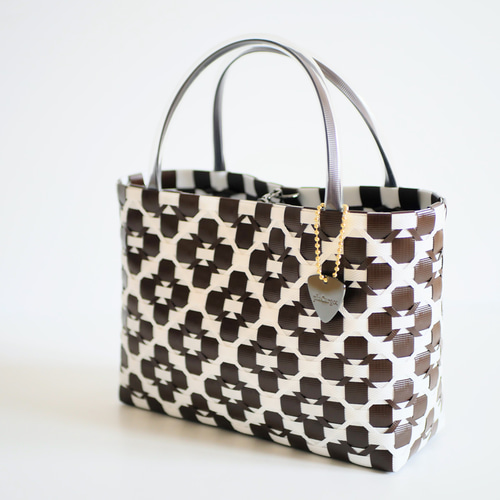 【新品未使用】カゴ風バッグ　ダークブラウン 花柄ダークブラウン 2WAYプラカゴバッグS プラカゴ かごバッグ