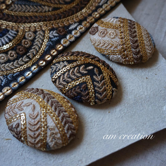 インド刺繍のポニーフックorブローチ＜サークルスパンコール＞ 5枚目の画像