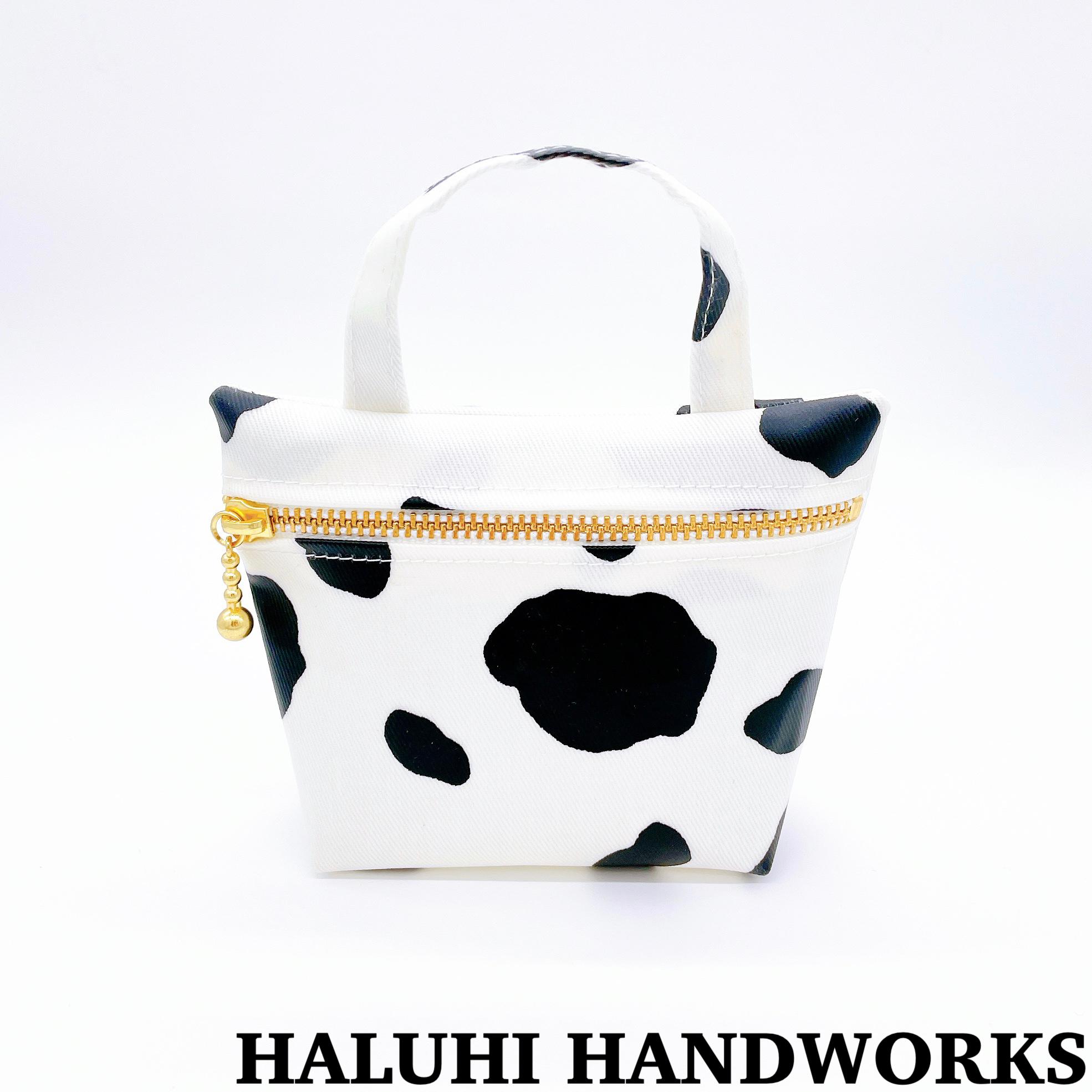 ☻ぷっくりミニミニポーチ☻ 牛柄 カウ柄 ポーチ HALUHI