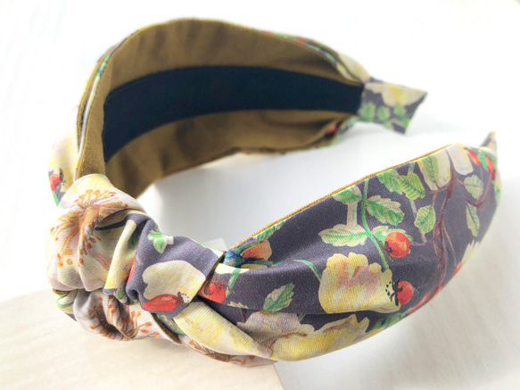 リバティの結びカチューシャ　  ドーセットローズ　グレー 2枚目の画像