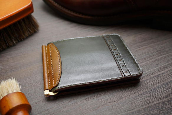 Country:カントリー / Green 〜クロムエクセルレザーのマネークリップ〜【受注制作品】 1枚目の画像