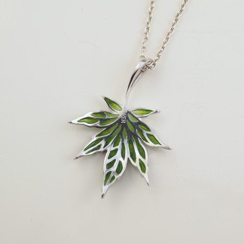 もみじ・夏】シルバーペンダント プリカジュールエナメル 透胎七宝