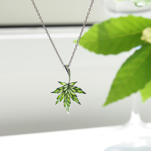 もみじ・夏】シルバーペンダント プリカジュールエナメル 透胎七宝