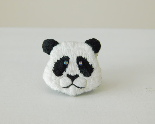 楽天市場】【刺繍ブローチ】パンダ Made in japan、刺繍