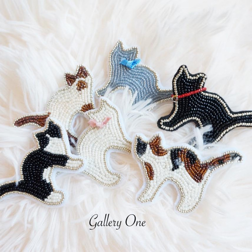 福猫♪くろねこのビーズ刺繍ブローチ‧*。 ブローチ yuka* 通販