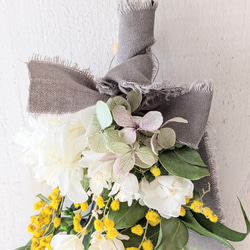 ミモザとユーカリのミニスワッグ（A）白イエロー　花束　春色 6枚目の画像