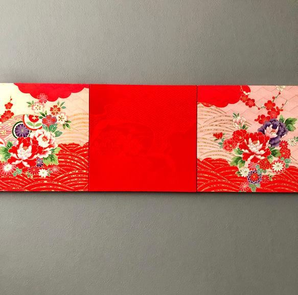 着物のファブリックパネル　ハレの日に　赤×ピンク（３枚セット）サスティナブル　着物リメイク　インテリア 3枚目の画像