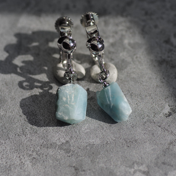 一点もの】 ラリマー 鉱物原石 イヤリング 天然石 (No.2040