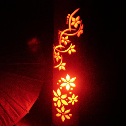 竹灯籠　竹灯り 竹ランプ　　炎のゆらめき〜〜華紋章〜〜 竹灯籠 竹灯り 竹ランプ 炎のゆらめき〜〜華紋章〜〜 スタンドライト